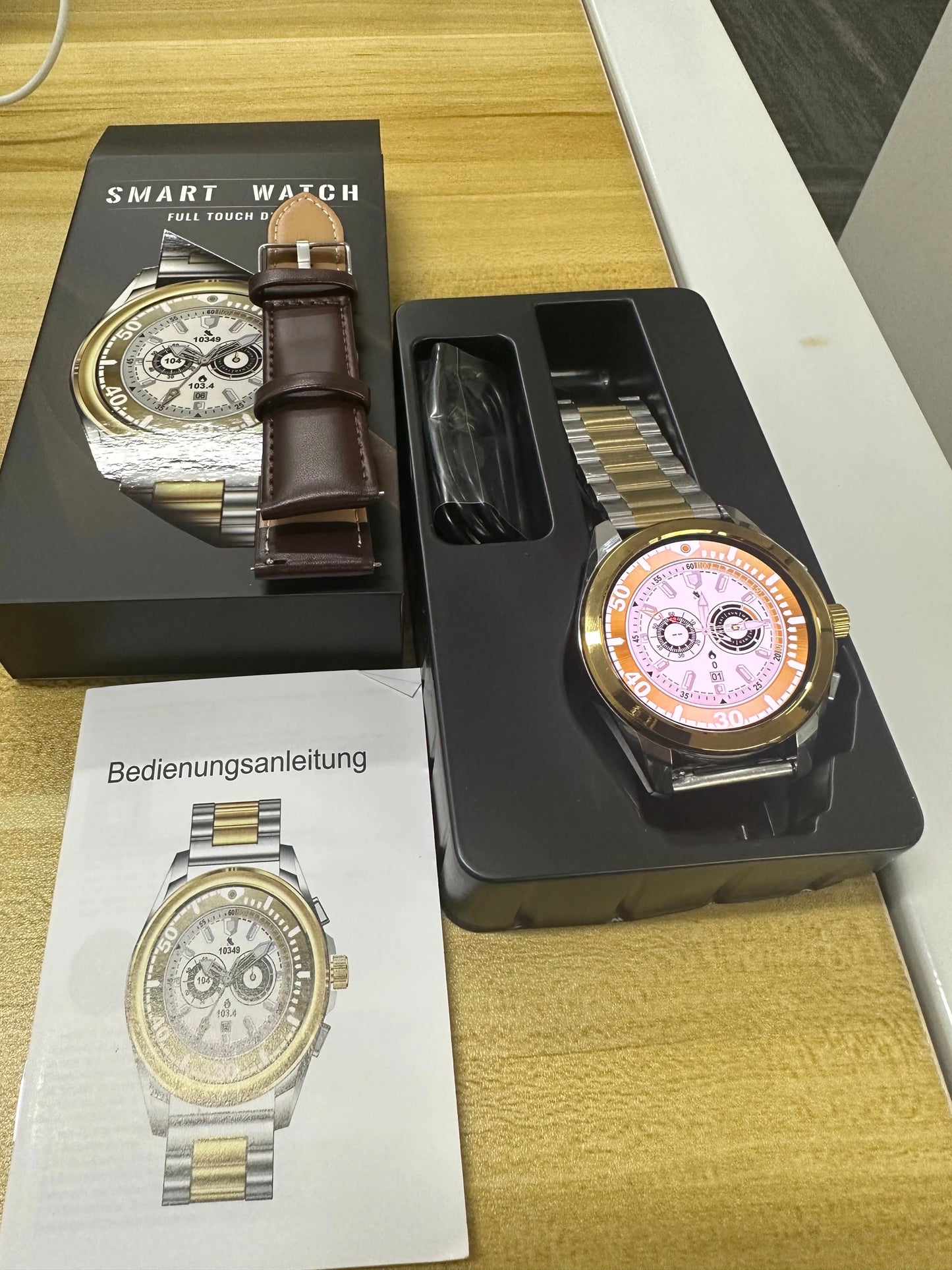 KC83 – Montre Connectée Haut de Gamme avec 2 Bracelets (Silicone & Acier)